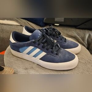 Adidas Men's Blue and White Sneakers